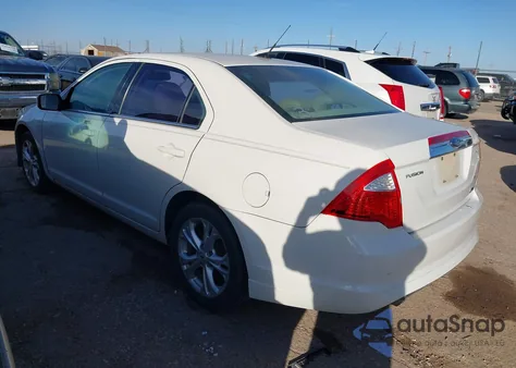 2010 Ford Fusion Sel z USA, uszkodzony, nr VIN 3FAHP0JG5AR285392